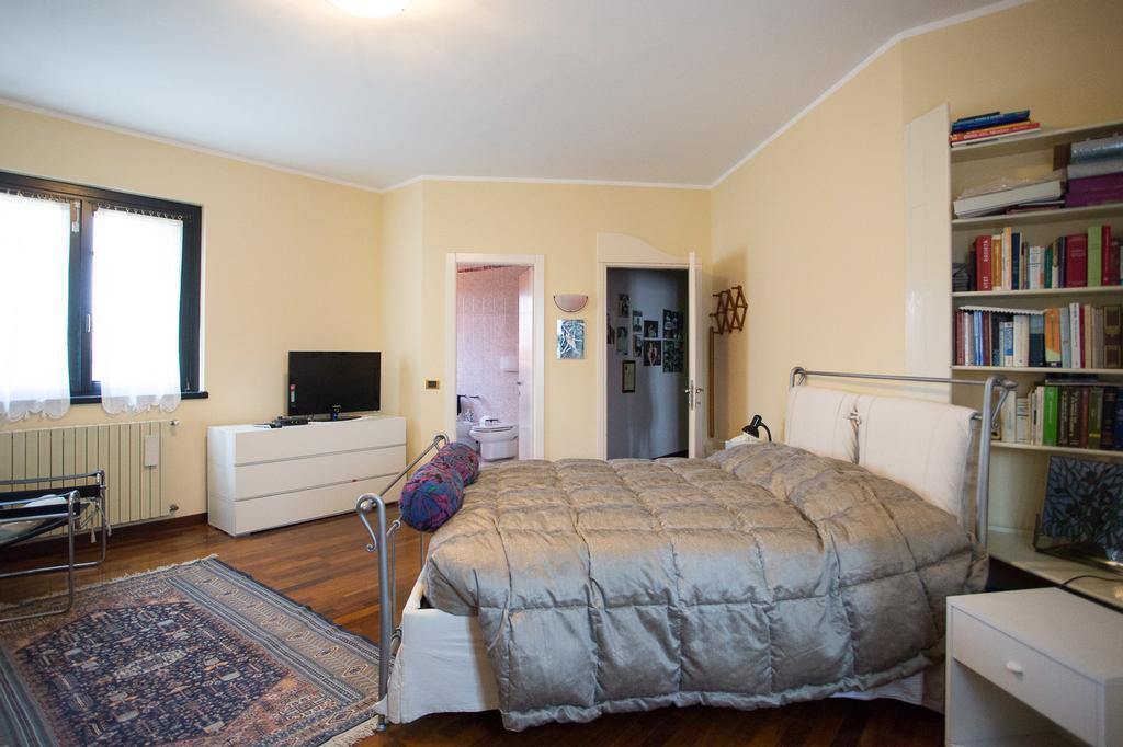 Villagramde Barlassina Cameră foto